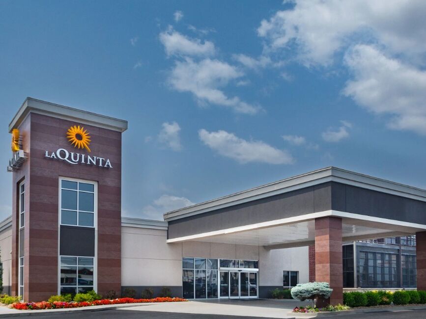 Picture of La Quinta Inn & Suites by Wyndham Joplin