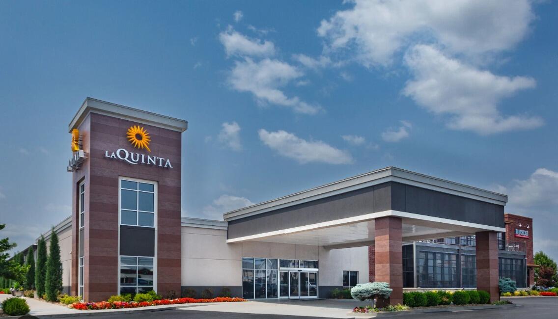 Picture of La Quinta Inn & Suites by Wyndham Joplin