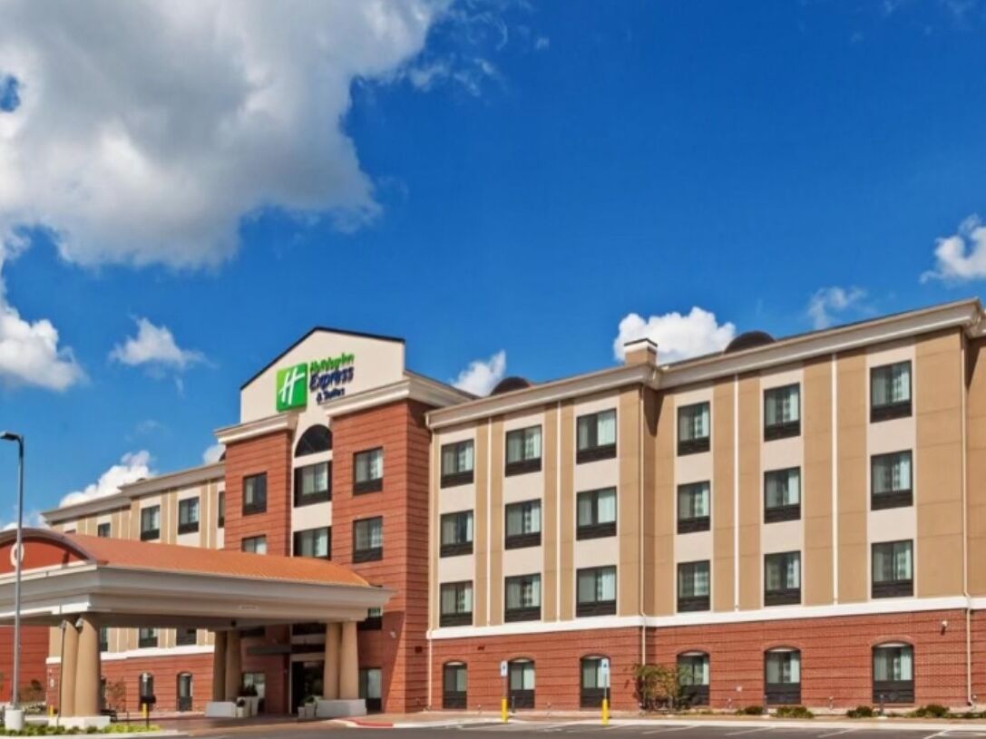Picture of Holiday Inn Express & Suites Glenpool-Tulsa South, an IHG Hotel