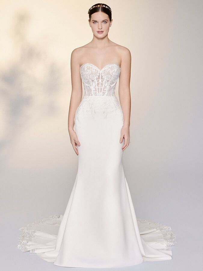 Justin Alexander Signature strapless fit-and-flare wedding dress