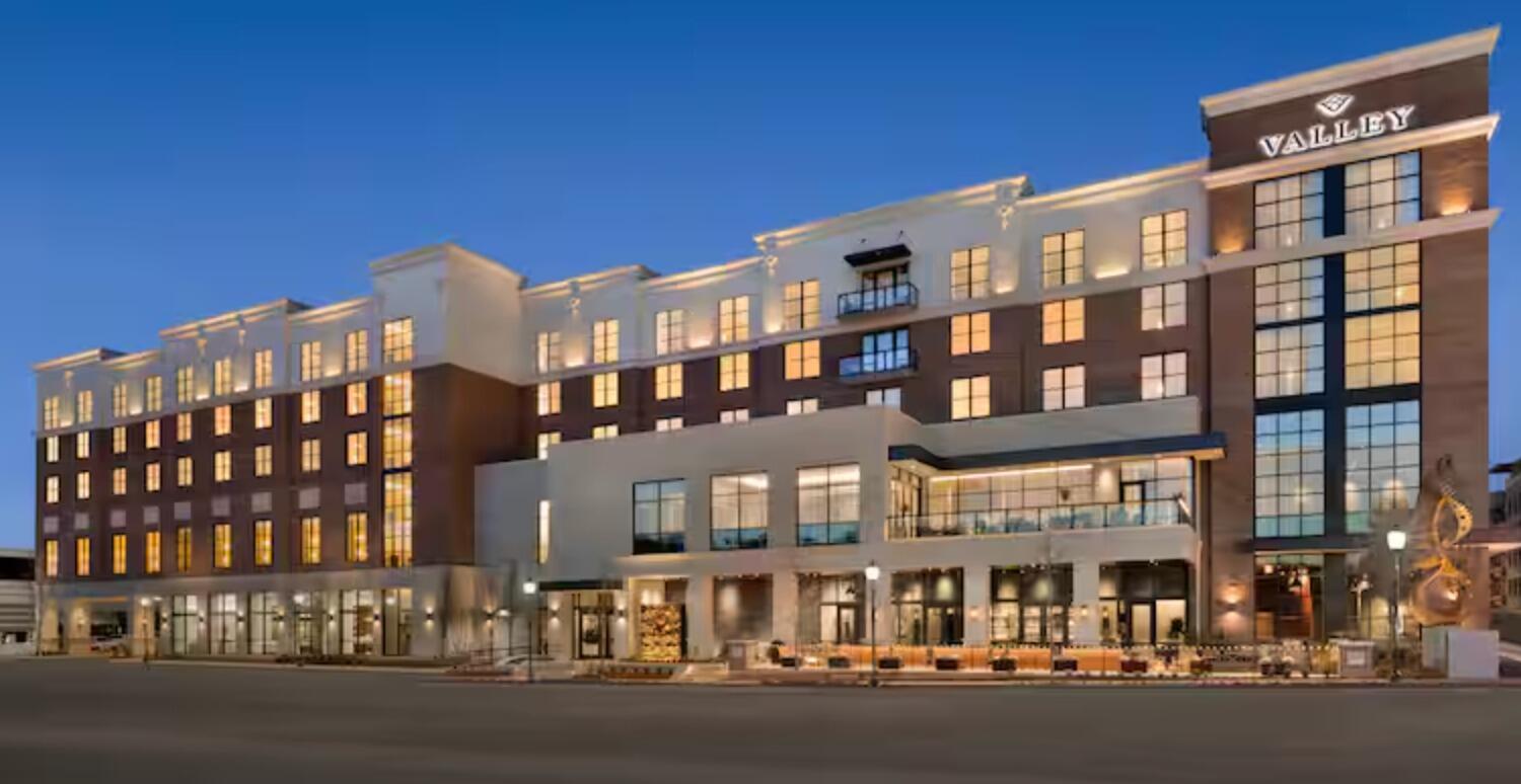 Picture of Valley Hotel Homewood Birmingham, Curio Collection by Hilton