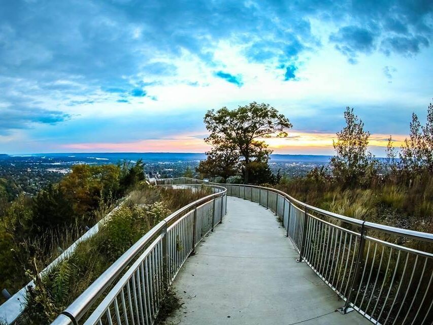 Picture of Grandad Bluff Park