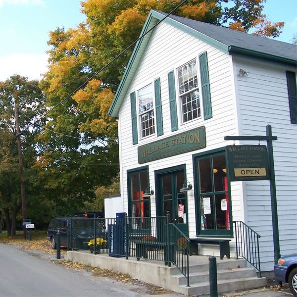 Picture of Wallace Station Deli and Bakery