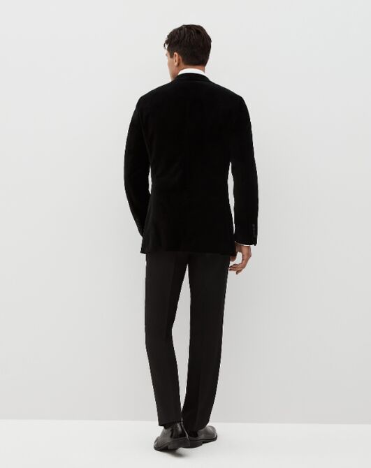 Suit Shop Men's Black Velvet Peak Lapel Tuxedo Tuxedo - 3