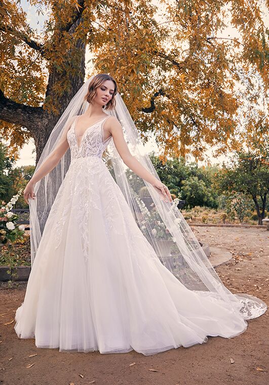 Casablanca Bridal Style 2528 Betty A-Line Wedding Dress - 3