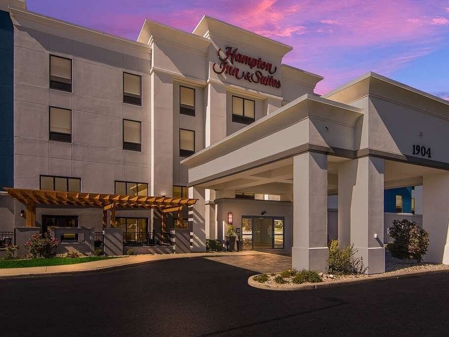 Picture of Hampton Inn & Suites Schererville