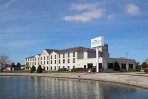 Picture of Baymont Inn & Suites by Wyndham Findlay