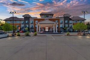 Picture of Holiday Inn Express Hotel & Suites Banning an IHG Hotel