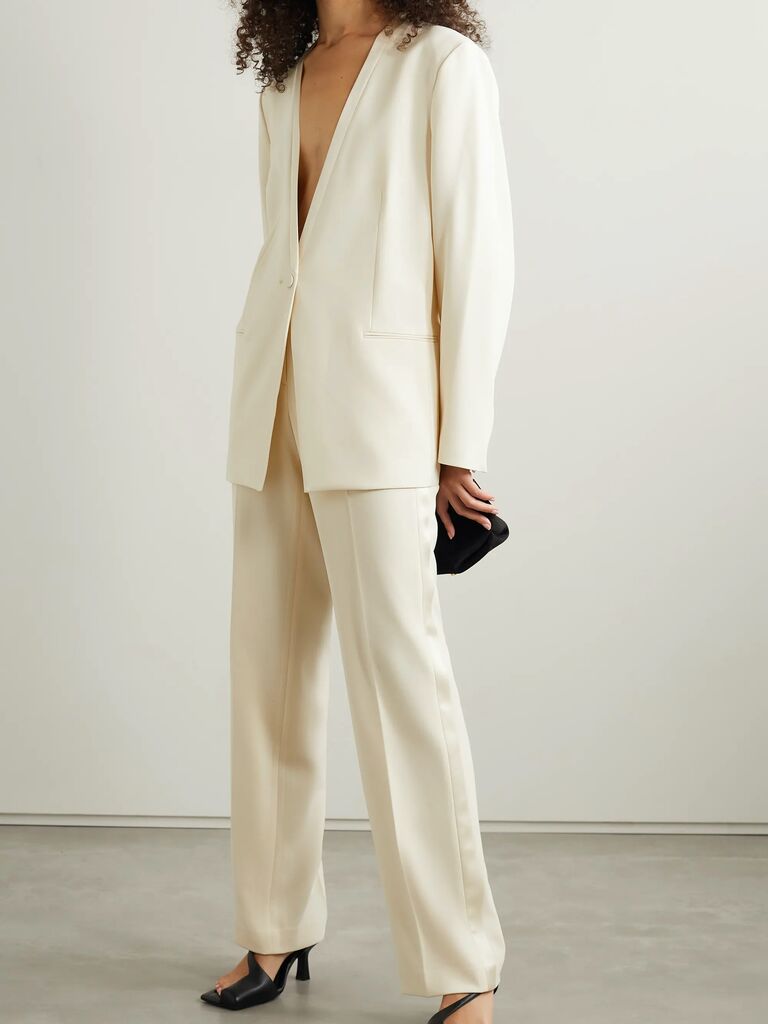 23 Wedding Pantsuits for Brides in 2022