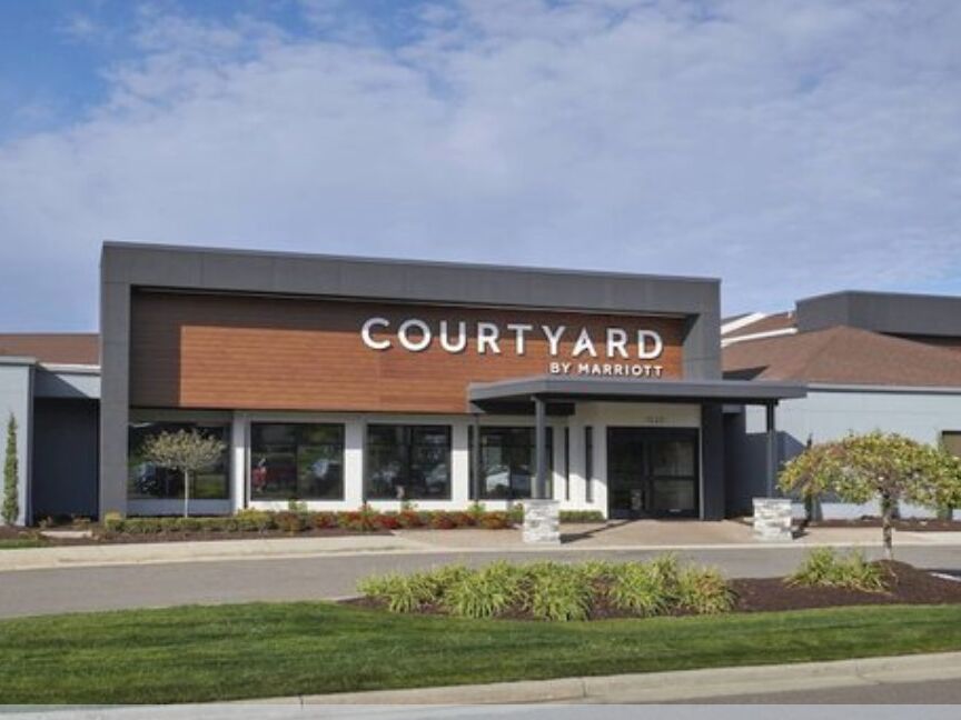 Picture of Courtyard by Marriott Detroit Troy