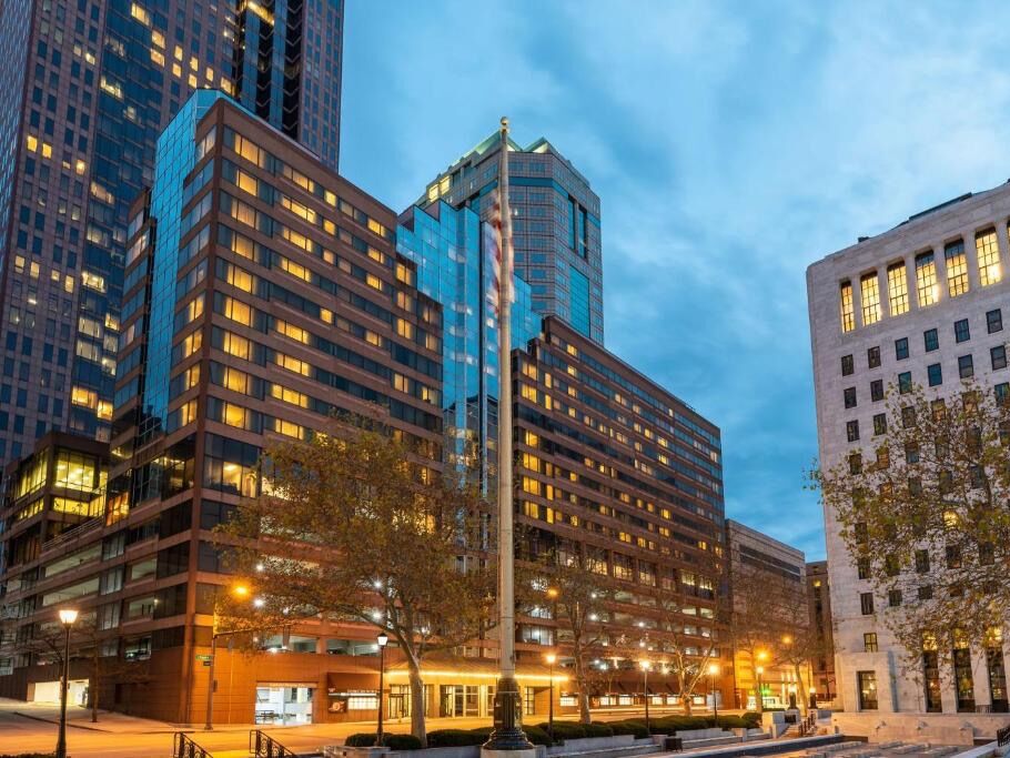 Picture of DoubleTree Suites by Hilton Hotel Cincinnati - Blue Ash