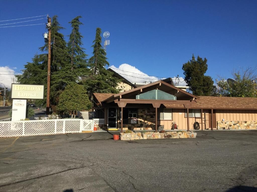 Picture of Holiday Lodge