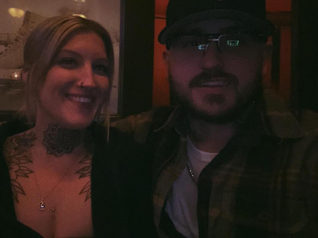Picture of His version : the moment i knew she was the one