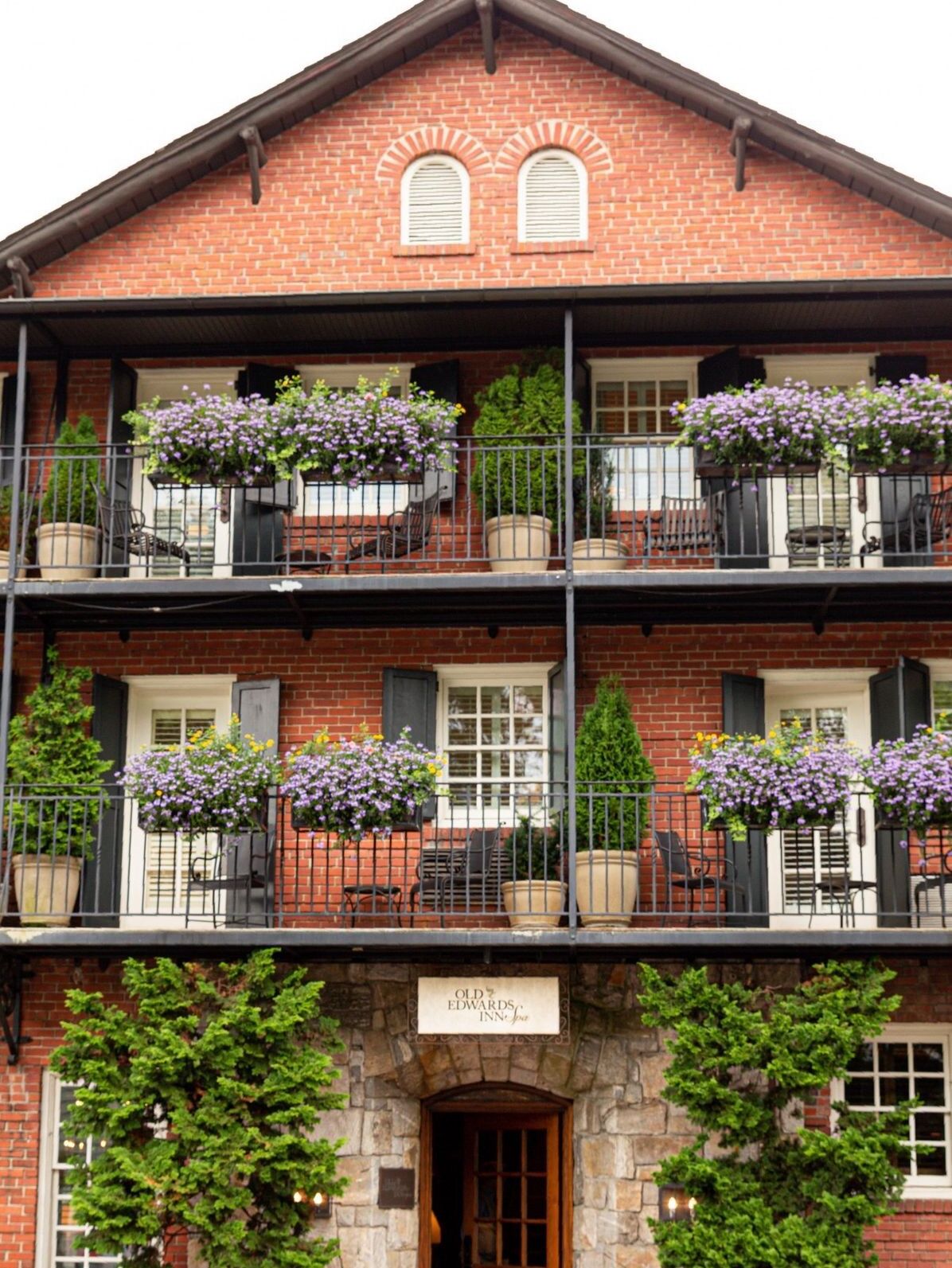 Picture of Old Edwards Inn and Spa