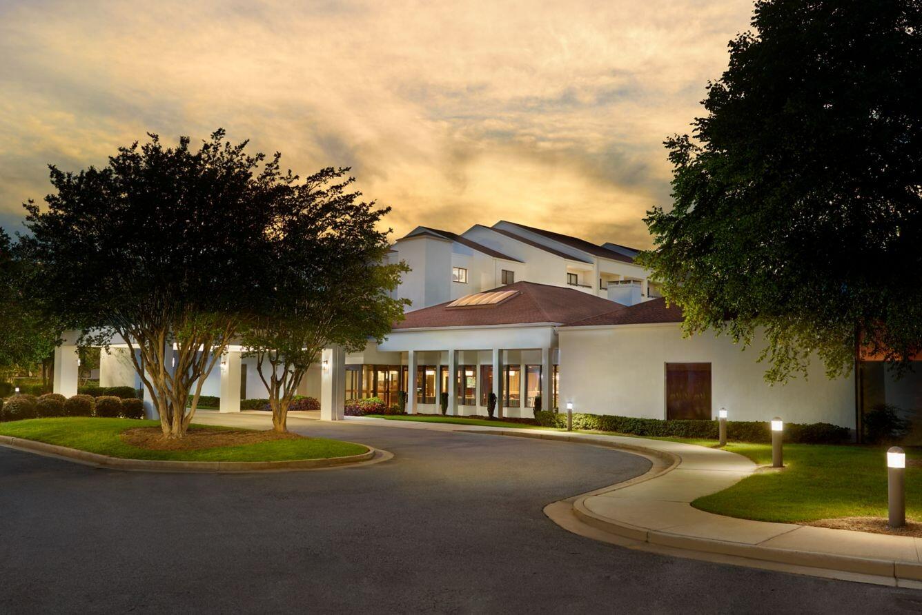 Picture of Courtyard Atlanta Executive Park/Emory