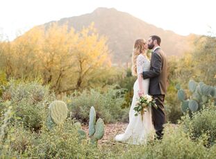 El Chorro offers the best of Arizona: cacti, greenery and beautiful flowers, with views of the desert and surrounding mountains that are simply stunni