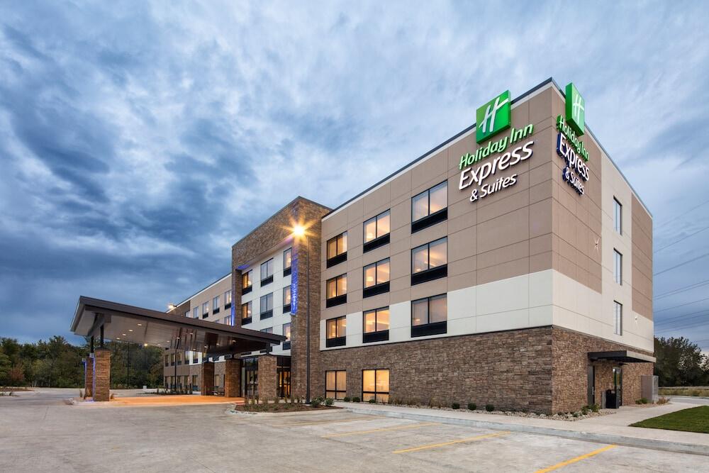 Picture of Holiday Inn Express & Suites East Peoria - Riverfront by IHG