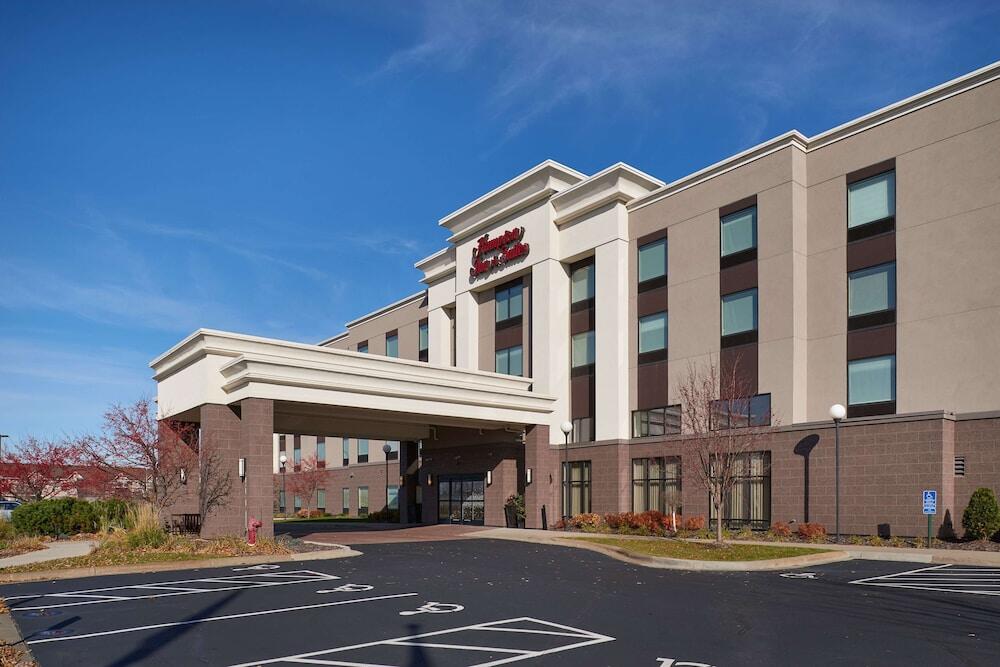 Picture of Hampton Inn & Suites Rogers
