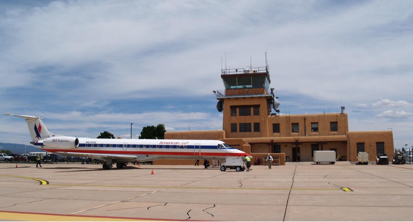 Picture of Santa Fe Regional Airport (SAF)