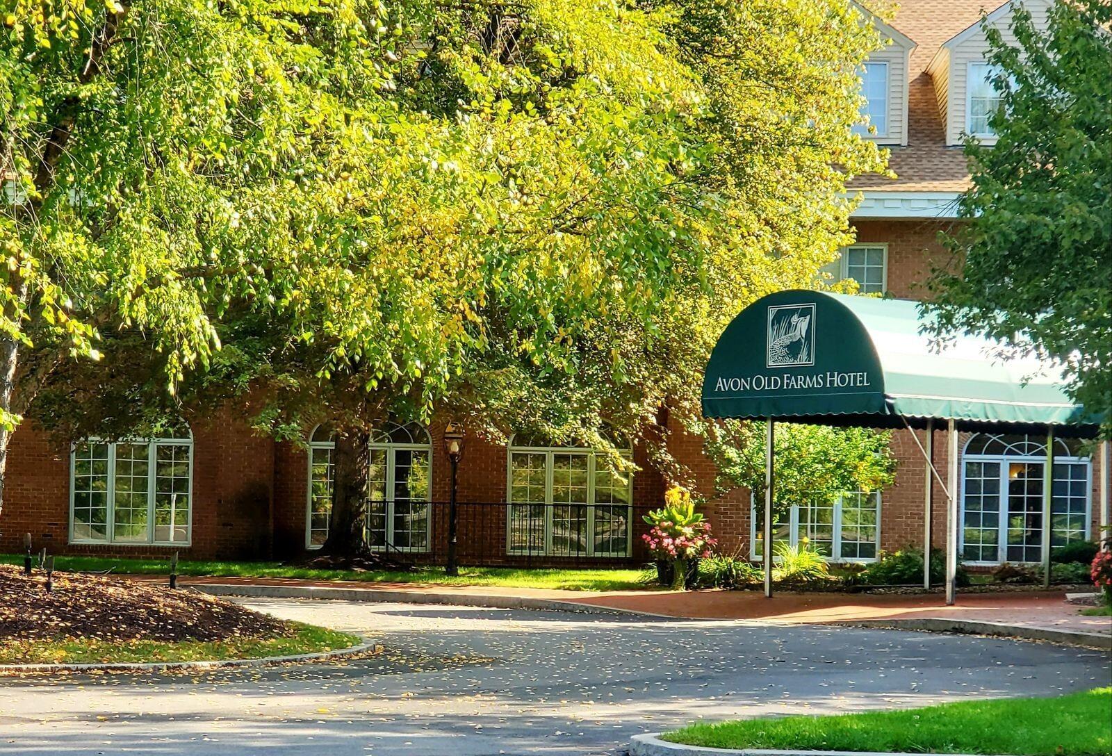 Picture of Avon Old Farms Hotel