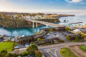 Picture of Harbor Lite Lodge
