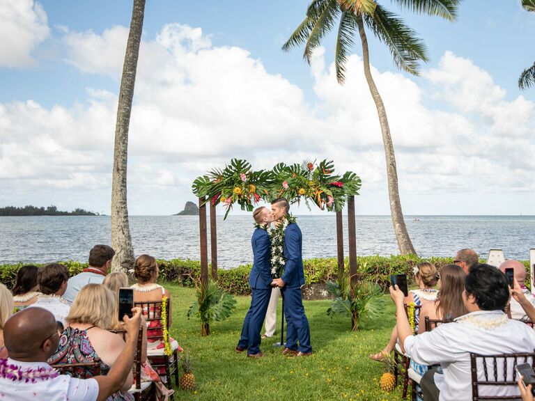 casual beach wedding