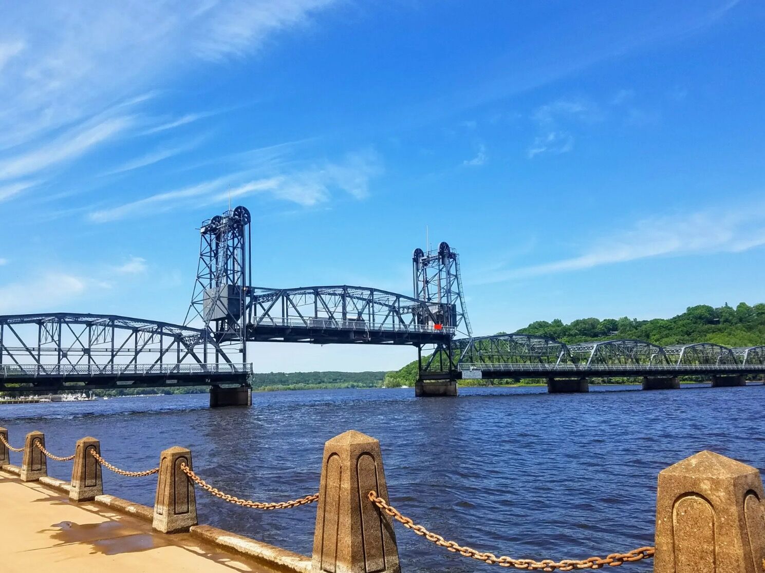 Picture of Lift Bridge