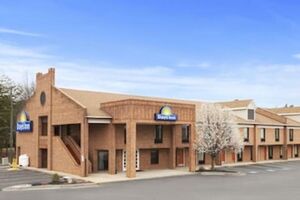 Picture of Days Inn by Wyndham Farmville