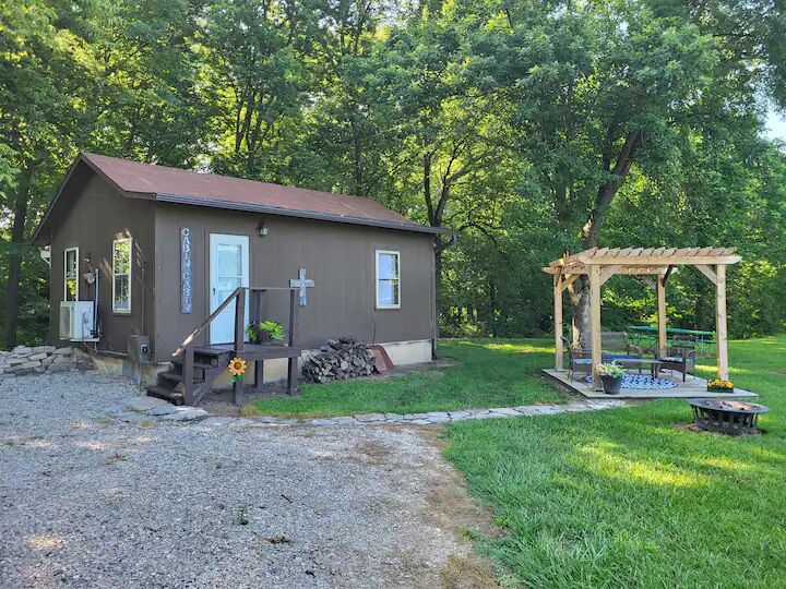 Picture of Sunflower Cabin (Alma)