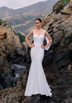 Wilderly Bride Ava- F325 Sheath Wedding Dress