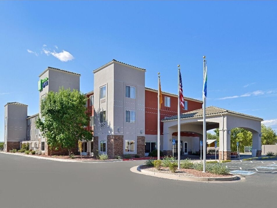 Picture of HOLIDAY INN EXPRESS ALBUQUERQUE N - BERNALILLO