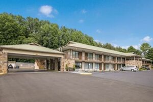 Picture of Quality Inn & Suites Mt. Chalet