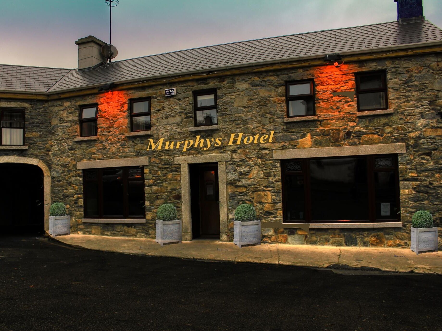 Picture of Murphys Hotel