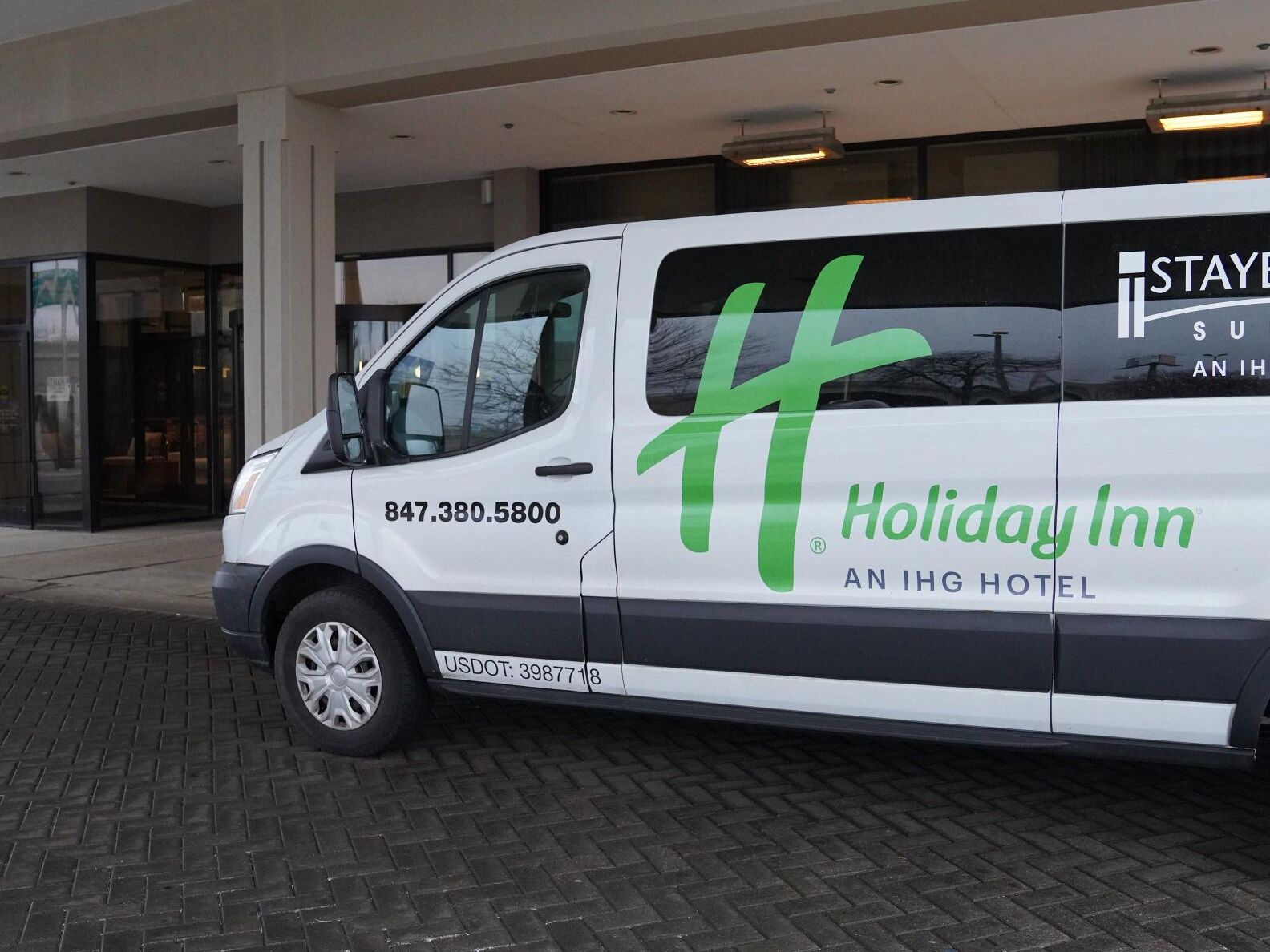 Picture of Free Shuttle to and from O'Hare