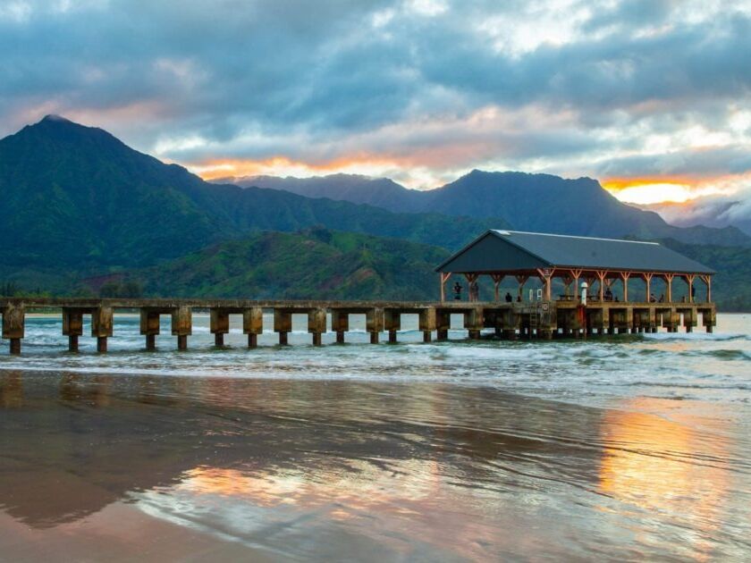 Picture of Dinner in Hanalei Bay
