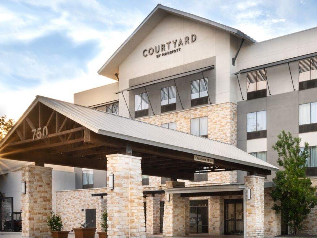 Picture of Courtyard Holland Downtown