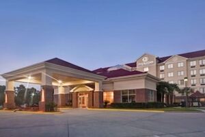 Picture of Doubletree by Hilton Hattiesburg MS