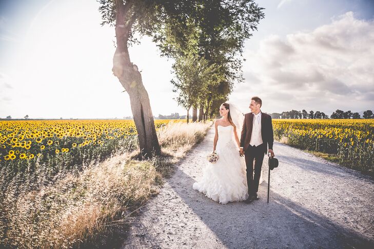 Tiziana Giannecchini (30 and an office worker) and Lorenzo Passaglia (29 and an office worker) met each other through mutual friends. Five years later