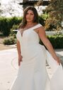 Essense of Australia D3582 plus Fit-and-Flare Wedding Dress - thumbnail - 2