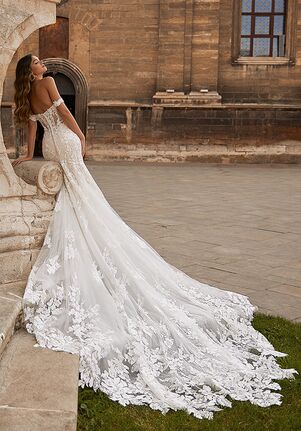 long train wedding dress