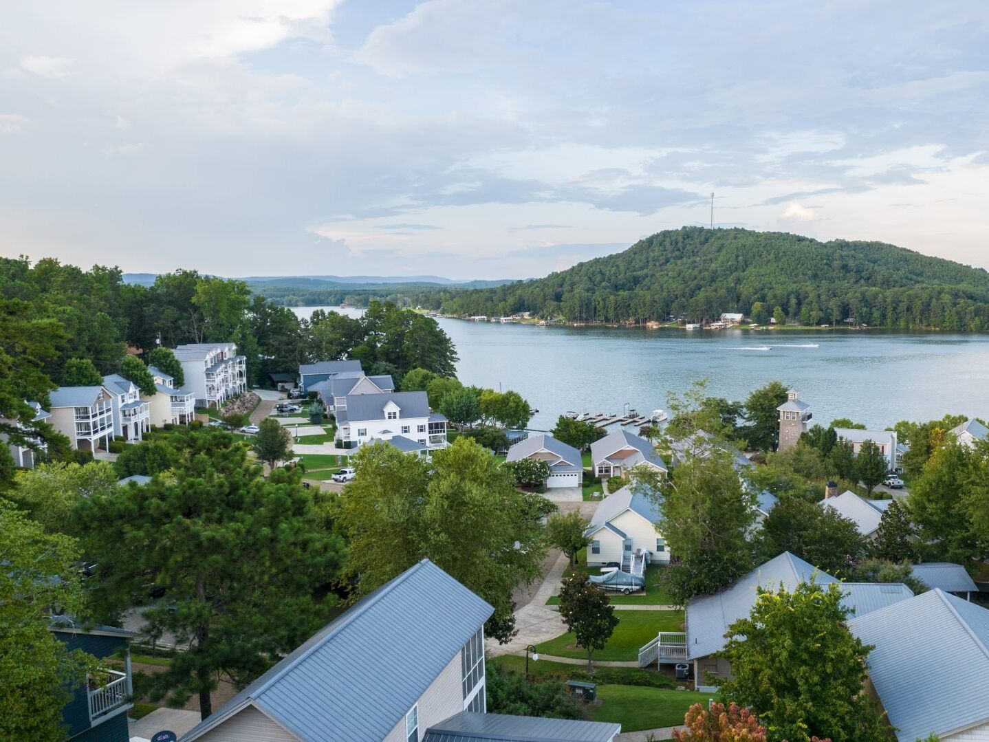 Picture of Chesnut Bay Resort