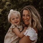 Chelsea Gordon & Lou Gordon