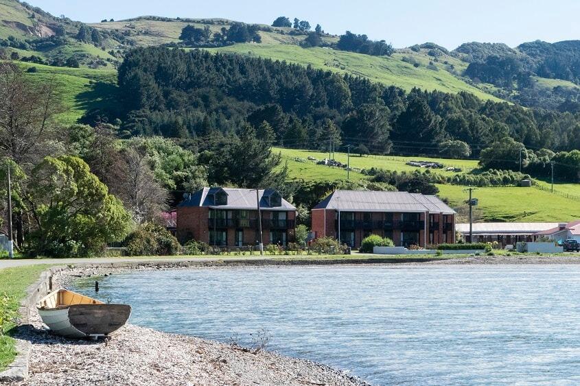 Picture of Duvauchelle Seaside Motel