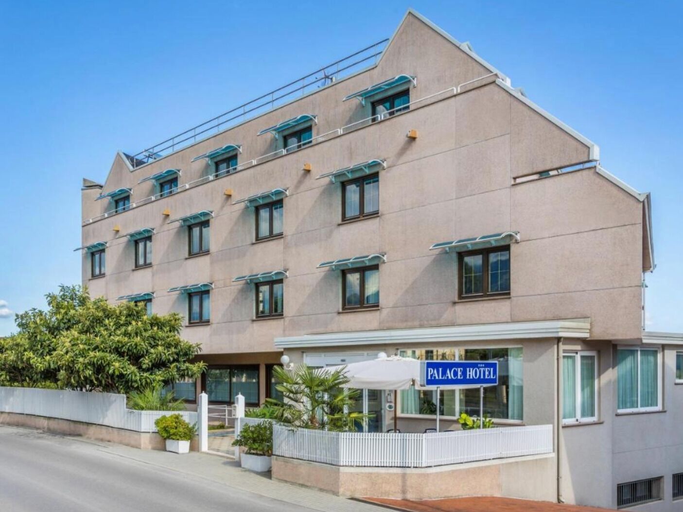 Picture of Aviano Palace Hotel