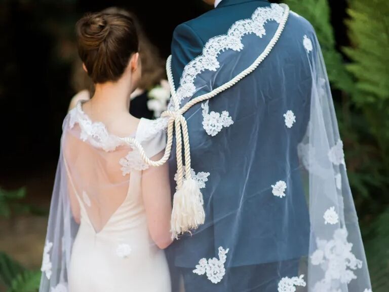 Picture of Viel and Cord Ceremony