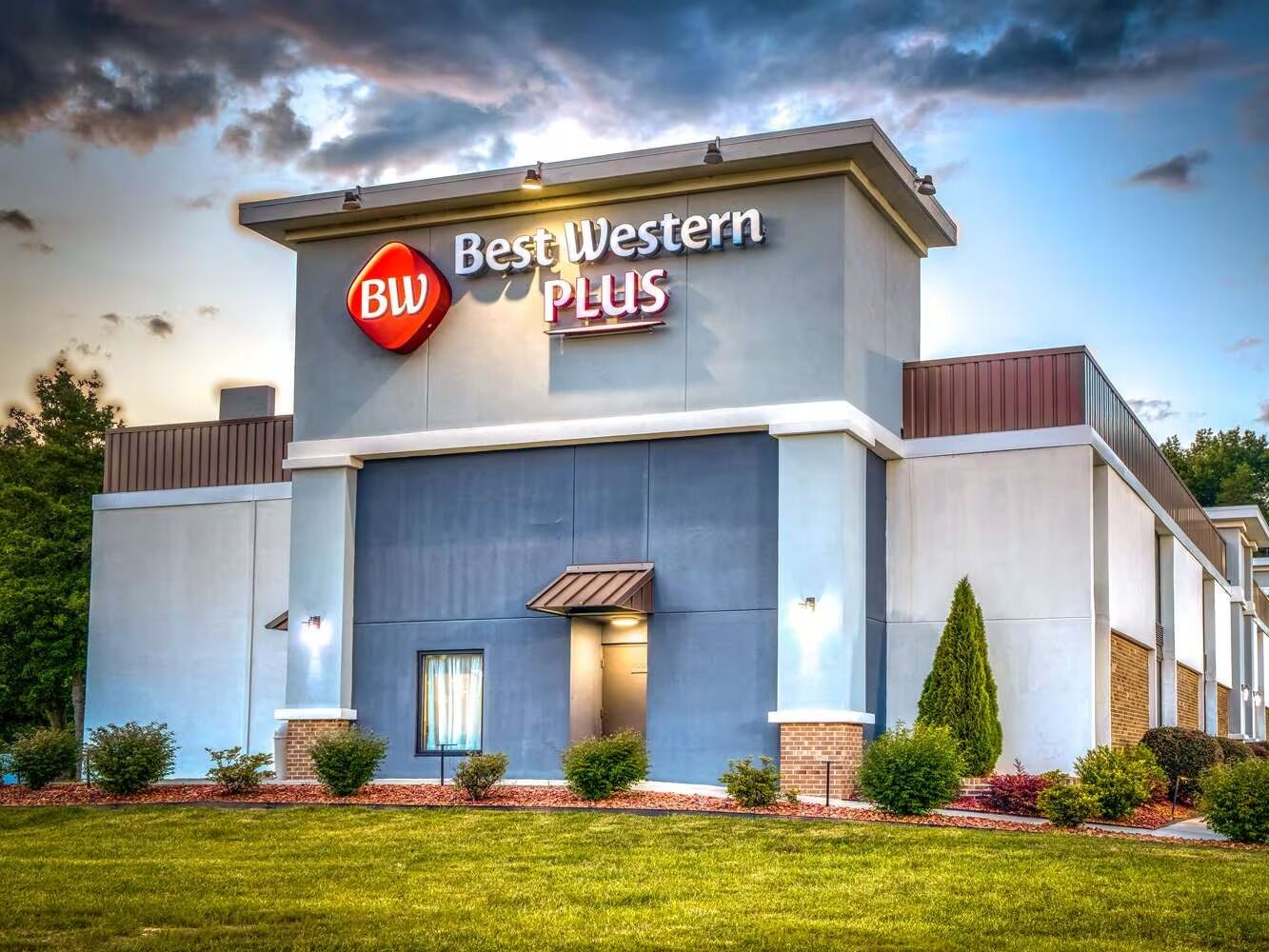 Picture of Best Western Plus Yadkin Valley Inn & Suites