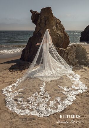 KITTYCHEN ALESSANDRA VEIL Wedding Dress