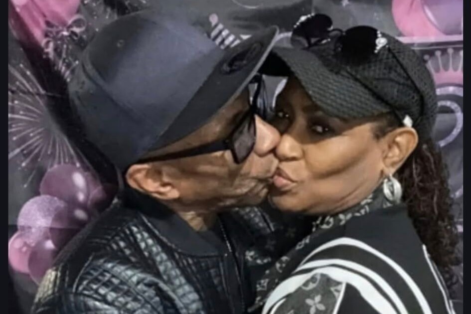 Warren & Deidre Home Page Banner