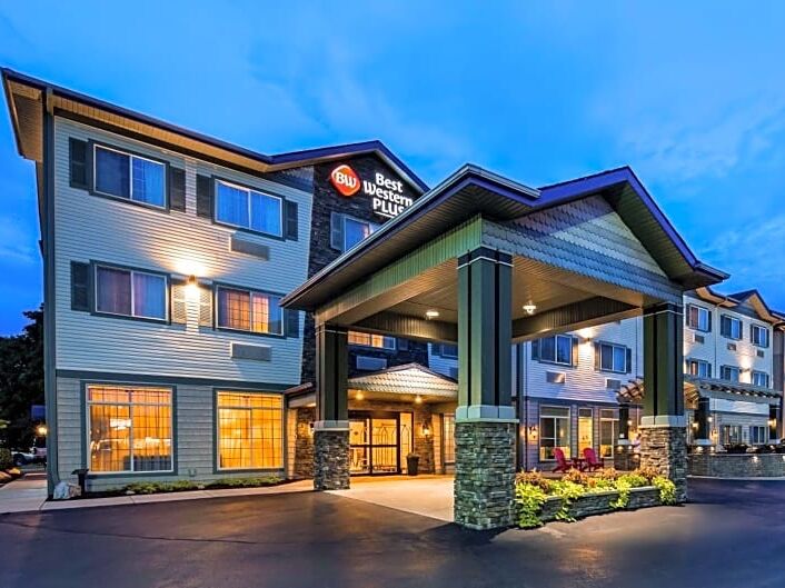 Picture of Best Western Plus Vineyard Inn & Suites