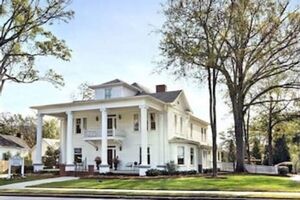 Picture of Sparrow Grove Manor